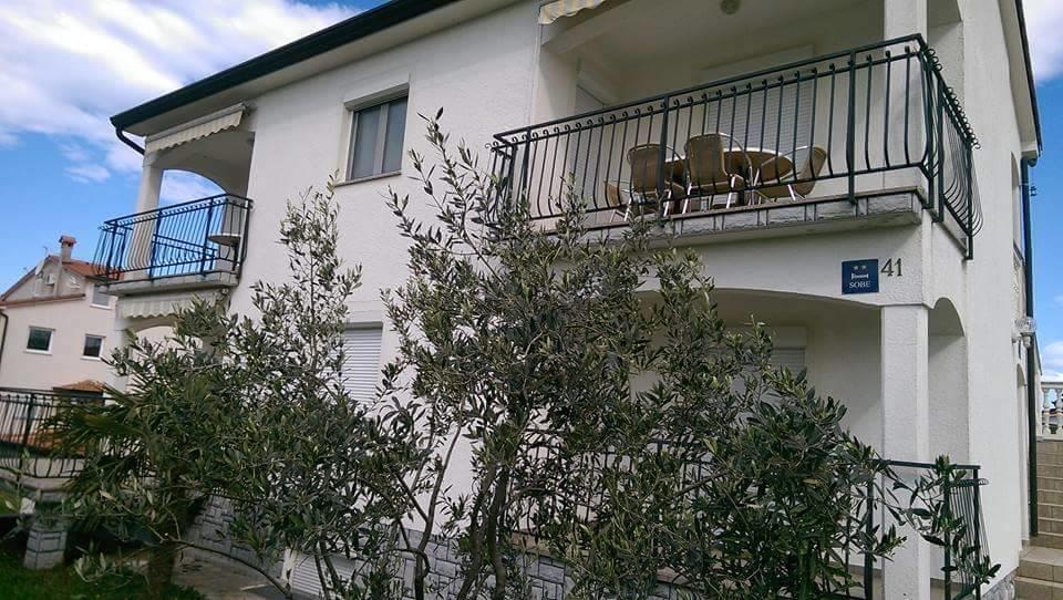 Guesthouse Pejo Poreč Exteriör bild
